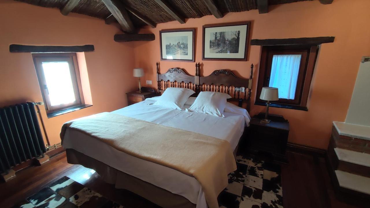 Hotel Casona De La Torre Ruente Exterior photo