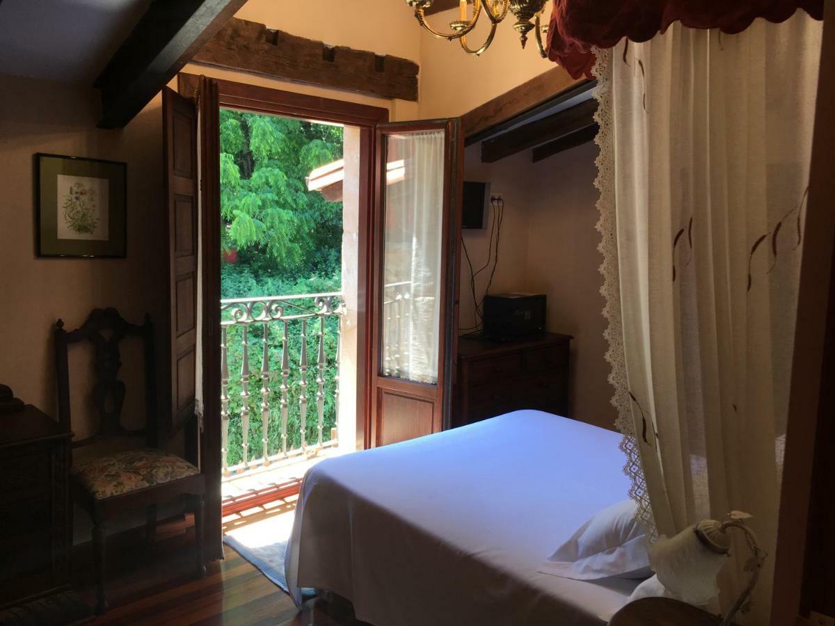 Hotel Casona De La Torre Ruente Exterior photo
